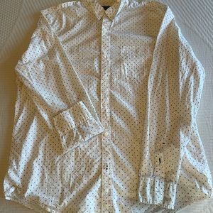 Men’s American Eagle classic fit button down shirt